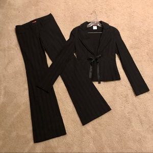Guess Black Suit - Size Small